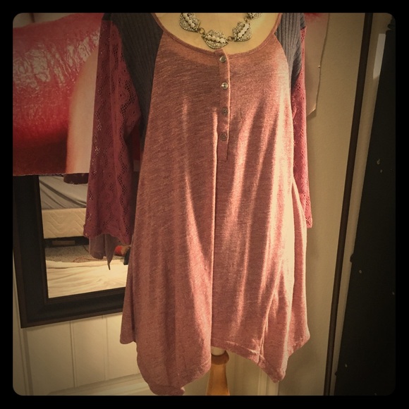 Umgee Tops - Umgee Raglan/Henley Top